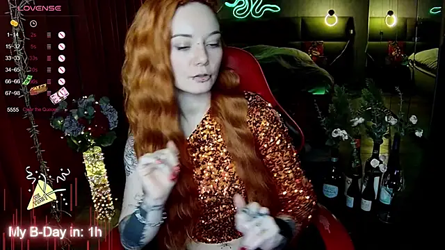 MaxPhoenixx online show from 4, 11, 2025