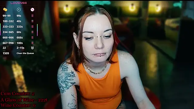 MaxPhoenixx online show from 12, 4, 2026