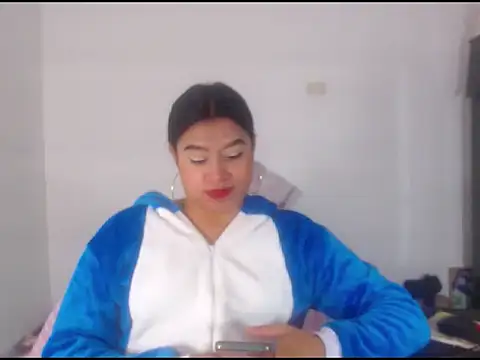 Snapshot of katrinawillff chatting on 10, 6, 2026 katrinawillff online show from 10, 6, 2026