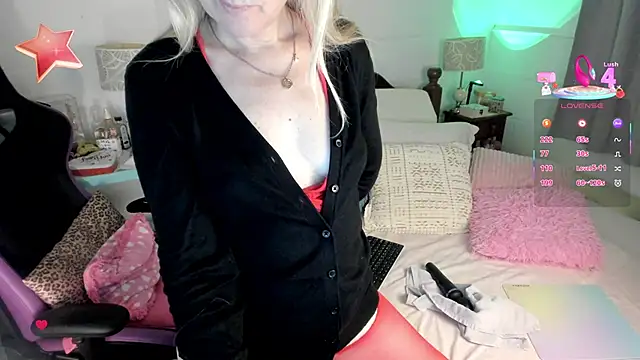 Snapshot of 1Sweetnina chatting on 20, 4, 2026 1Sweetnina online show from 20, 4, 2026
