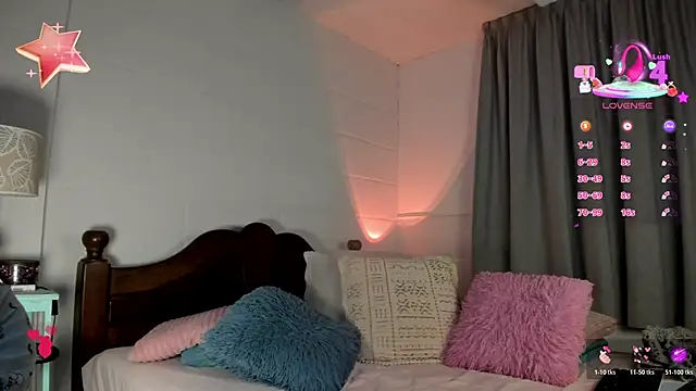 Snapshot of 1Sweetnina chatting on 26, 6, 2026 1Sweetnina online show from 26, 6, 2026