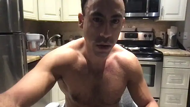 BigGuyMuscle online show from 16, 12, 2025