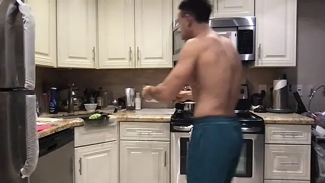 Snapshot of BigGuyMuscle chatting on 22, 2, 2026 BigGuyMuscle online show from 22, 2, 2026