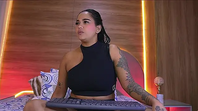 alexaa walker online show from 7, 4, 2026