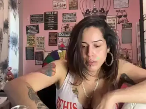 latinacubana online show from 30, 1, 2025