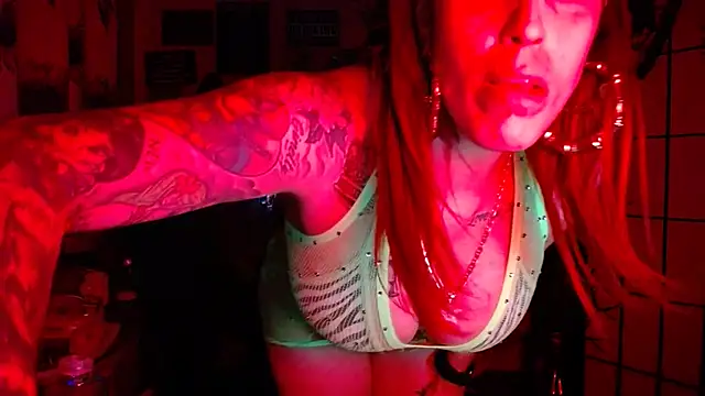Snapshot of latinacubana chatting on 15, 7, 2026 latinacubana online show from 15, 7, 2026