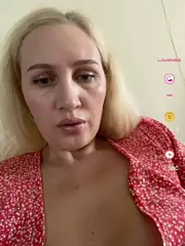 Snapshot of YourBlondee chatting on 15, 7, 2026 YourBlondee online show from 15, 7, 2026