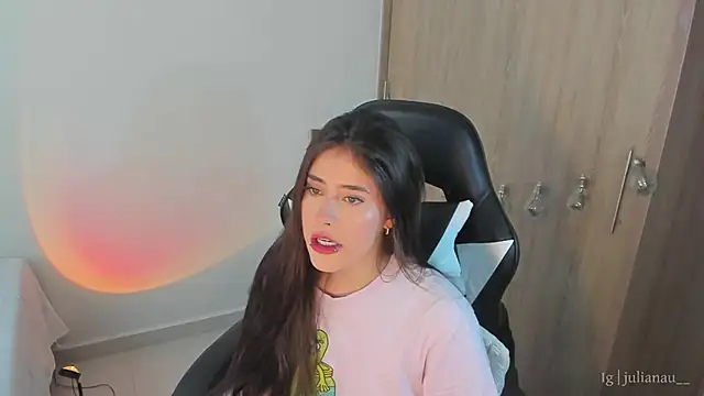 iriswest  online show from 15, 1, 2025