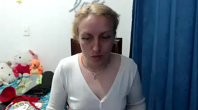 Snapshot of kittykalor09 chatting on 9, 12, 2024 kittykalor09 online show from 9, 12, 2024