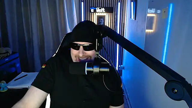 DerPornoPete online show from 10, 11, 2025