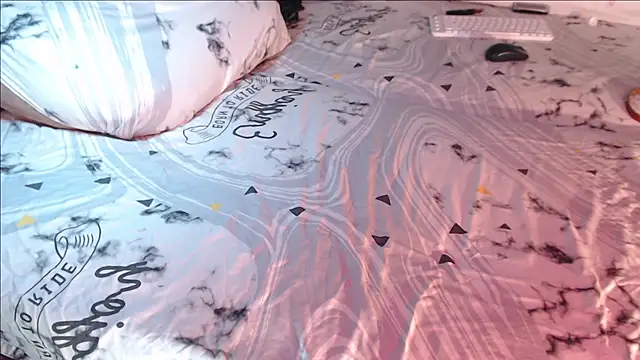 Q T pie online show from 17, 12, 2024