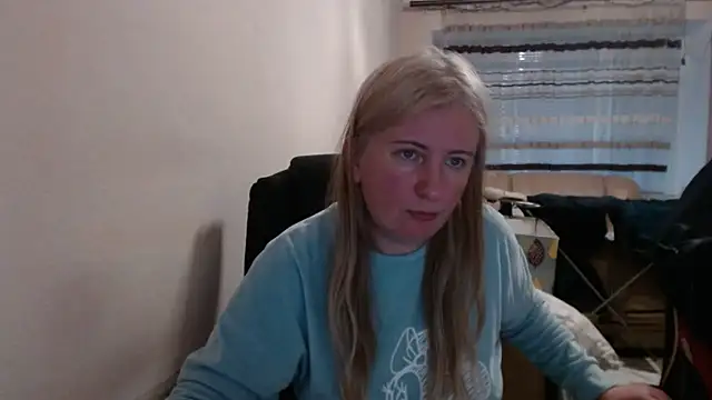 Snapshot of PeterAndJen chatting on 1, 5, 2026 PeterAndJen online show from 1, 5, 2026