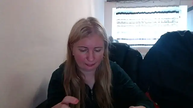 Snapshot of PeterAndJen chatting on 16, 5, 2026 PeterAndJen online show from 16, 5, 2026