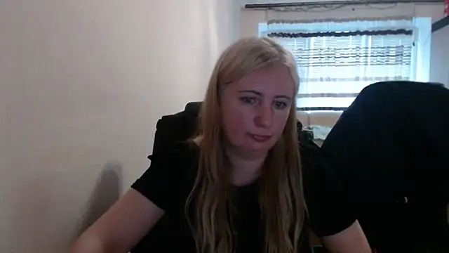 Snapshot of PeterAndJen chatting on 22, 5, 2026 PeterAndJen online show from 22, 5, 2026