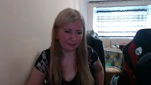 Snapshot of PeterAndJen chatting on 30, 5, 2026 PeterAndJen online show from 30, 5, 2026