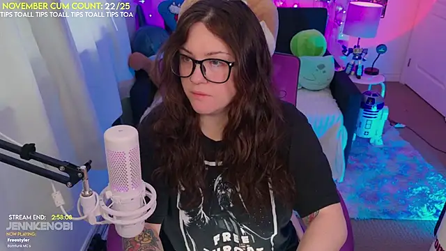 JennKenobi online show from 19, 11, 2025