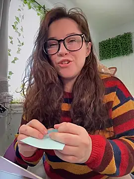 JennKenobi online show from 2, 3, 2026