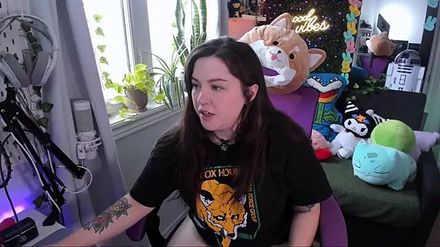 Snapshot of JennKenobi chatting on 20, 4, 2026 JennKenobi online show from 20, 4, 2026