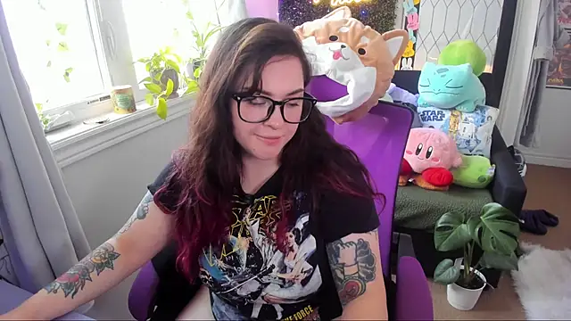 Snapshot of JennKenobi chatting on 11, 5, 2026 JennKenobi online show from 11, 5, 2026