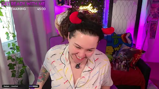 Snapshot of JennKenobi chatting on 2, 6, 2026 JennKenobi online show from 2, 6, 2026