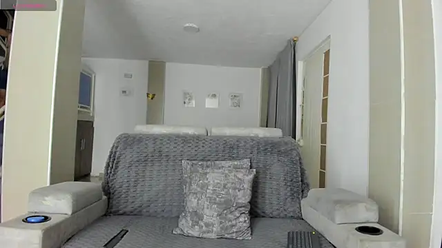 DulceRomance online show from 15, 4, 2026