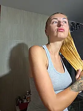 Snapshot of kylie_blck chatting on 4, 6, 2026 kylie blck online show from 4, 6, 2026