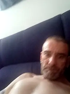 Snapshot of raulacab chatting on 2, 8, 2026 raulacab online show from 2, 8, 2026
