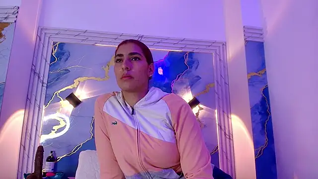 lorrayne  online show from 29, 11, 2025