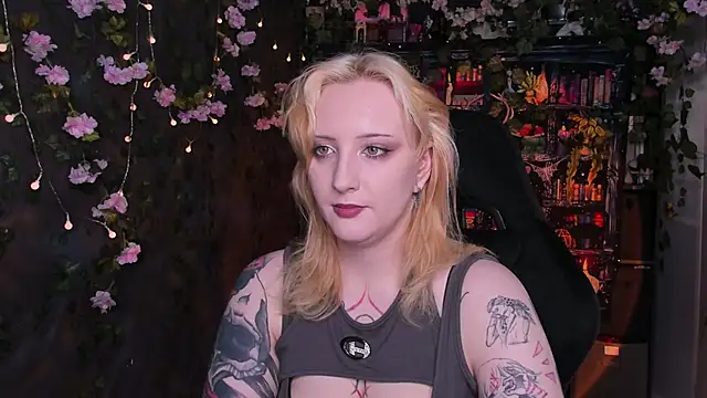 Snapshot of AsheLucker chatting on 6, 6, 2026 AsheLucker online show from 6, 6, 2026