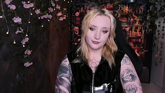 Snapshot of AsheLucker chatting on 23, 6, 2026 AsheLucker online show from 23, 6, 2026