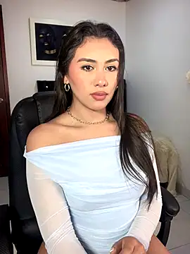 Ambar pe  online show from 19, 11, 2025