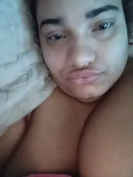 Hilarybunnyy online show from 16, 5, 2026