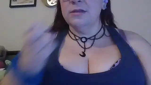 Snapshot of GothyBaby chatting on 22, 1, 2025 GothyBaby online show from 22, 1, 2025