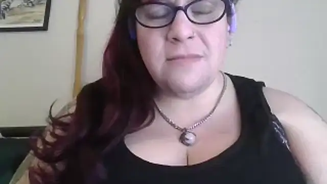 Snapshot of GothyBaby chatting on 21, 2, 2025 GothyBaby online show from 21, 2, 2025