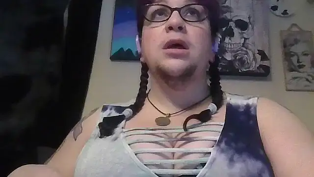 Snapshot of GothyBaby chatting on 21, 11, 2025 GothyBaby online show from 21, 11, 2025