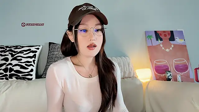 Snapshot of sphynx-_- chatting on 21, 3, 2025 sphynx- - online show from 21, 3, 2025