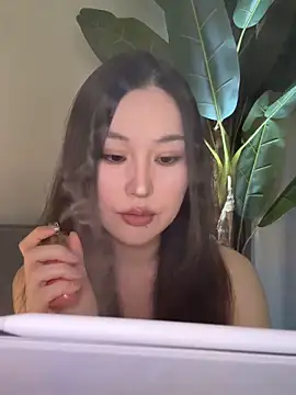 Snapshot of sphynx-_- chatting on 11, 9, 2025 sphynx- - online show from 11, 9, 2025