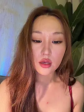 Snapshot of sphynx-_- chatting on 16, 10, 2025 sphynx- - online show from 16, 10, 2025