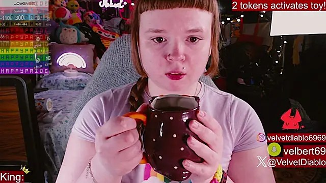 Snapshot of VelvetDiablo chatting on 11, 6, 2026 VelvetDiablo online show from 11, 6, 2026
