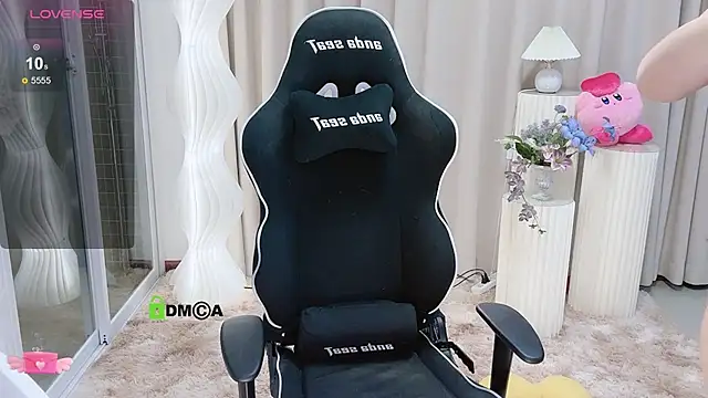 Happy Kitty online show from 7, 12, 2024