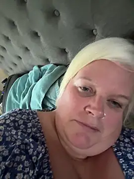 Snapshot of sexychazza16 chatting on 24, 10, 2025 sexychazza16 online show from 24, 10, 2025