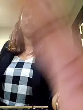 Nikkierosee online show from 8, 3, 2025