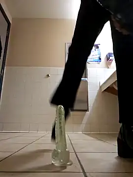 Nikkierosee online show from 19, 3, 2025