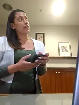 Nikkierosee online show from 23, 3, 2025