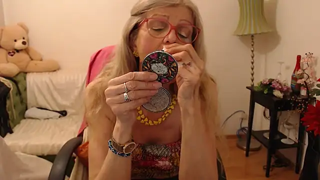 Snapshot of BlairFort chatting on 5, 2, 2025 BlairFort online show from 5, 2, 2025