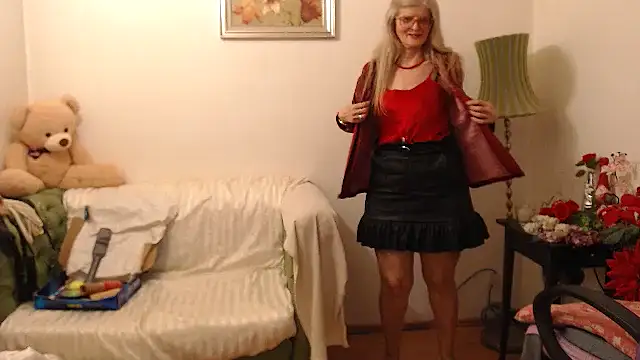 Snapshot of BlairFort chatting on 4, 3, 2025 BlairFort online show from 4, 3, 2025