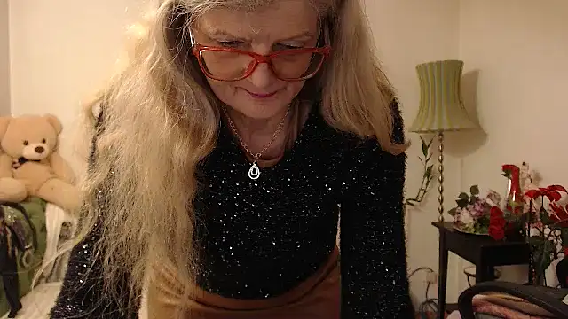 Snapshot of BlairFort chatting on 1, 10, 2025 BlairFort online show from 1, 10, 2025