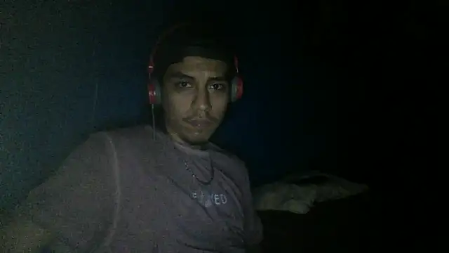 Snapshot of AlexAlejandro13 chatting on 26, 9, 2025 AlexAlejandro13 online show from 26, 9, 2025