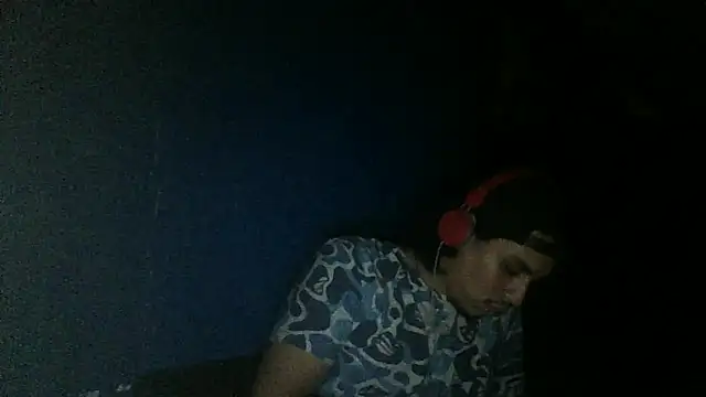 Snapshot of AlexAlejandro13 chatting on 27, 9, 2025 AlexAlejandro13 online show from 27, 9, 2025