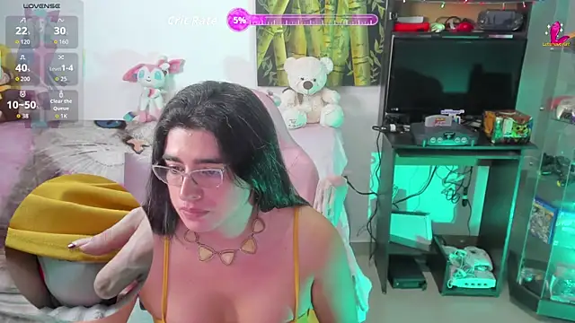 Snapshot of Khalifa_Gold chatting on 28, 4, 2026 Khalifa Gold online show from 28, 4, 2026